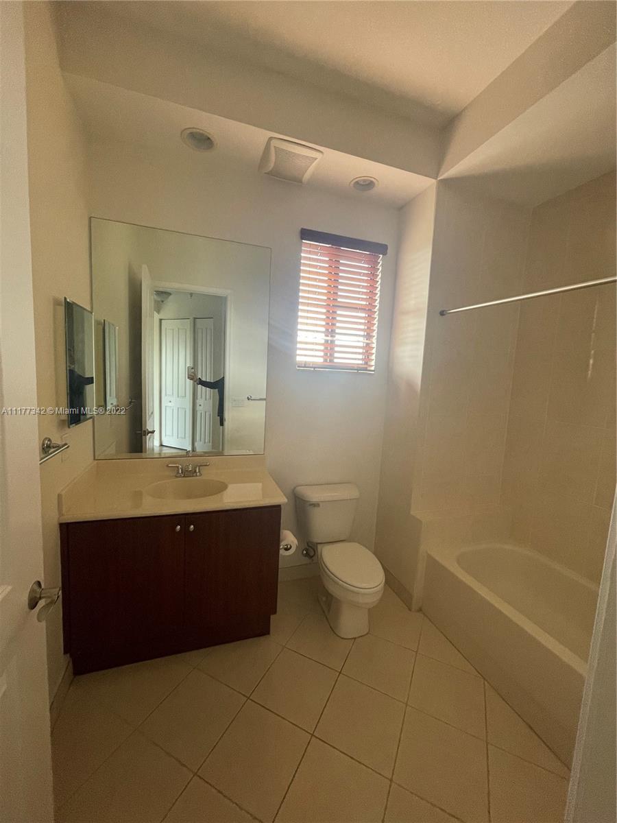 3020 NW 125th Ave Unit: 415