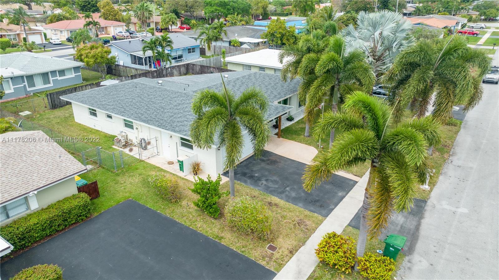 8107 NW 74th Ave