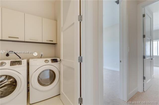 682 NE 43rd St Unit: 682