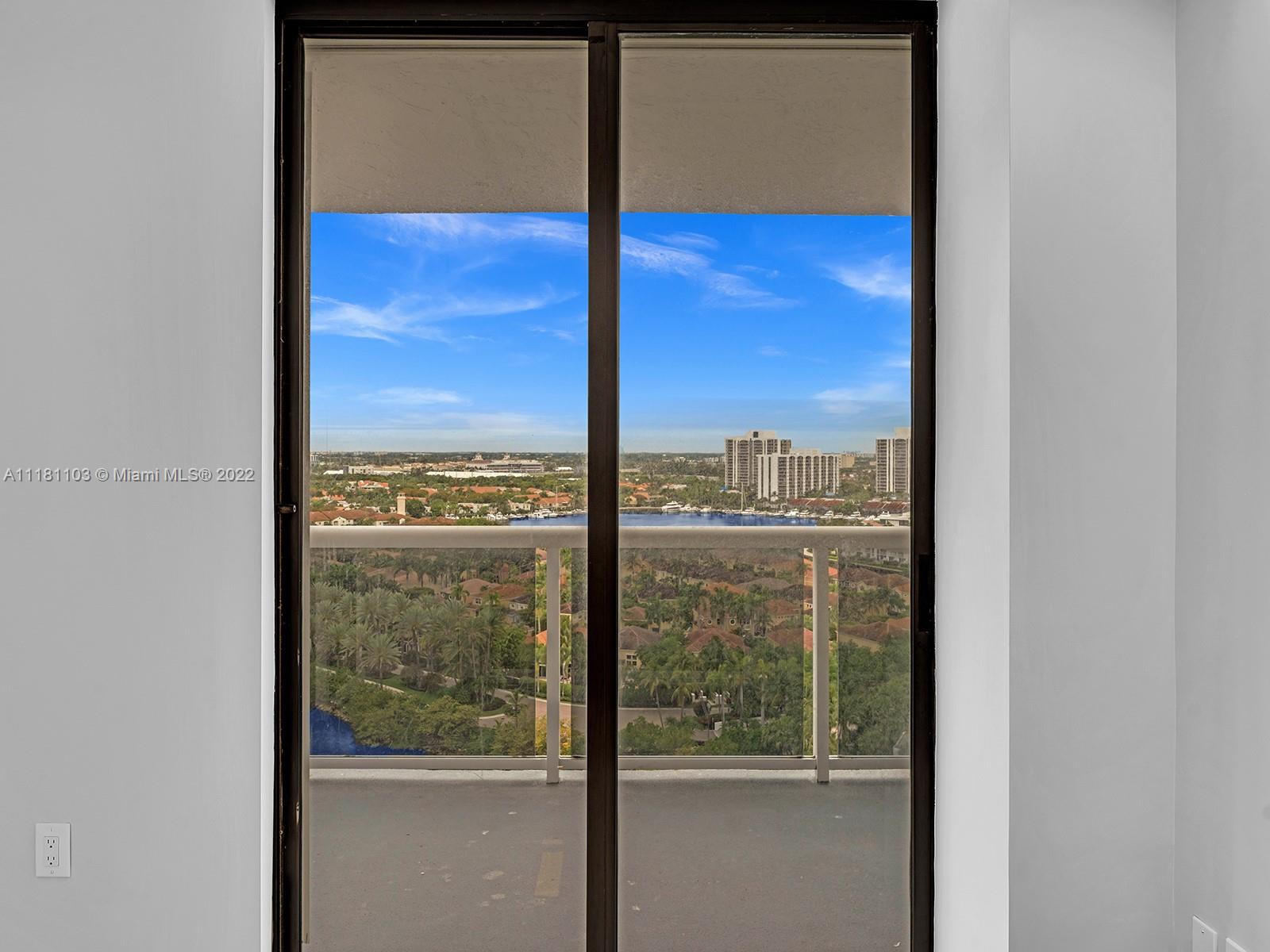 20515 E Country Club Dr Unit: 1849