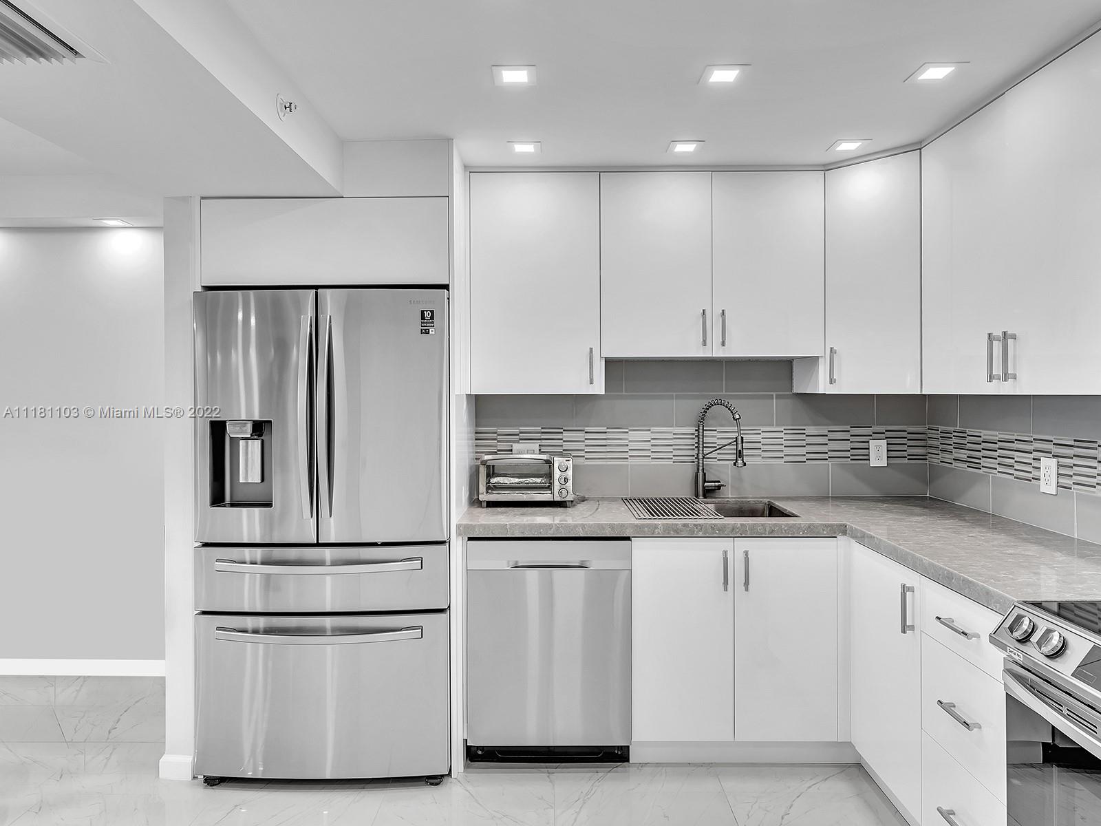 20515 E Country Club Dr Unit: 1849