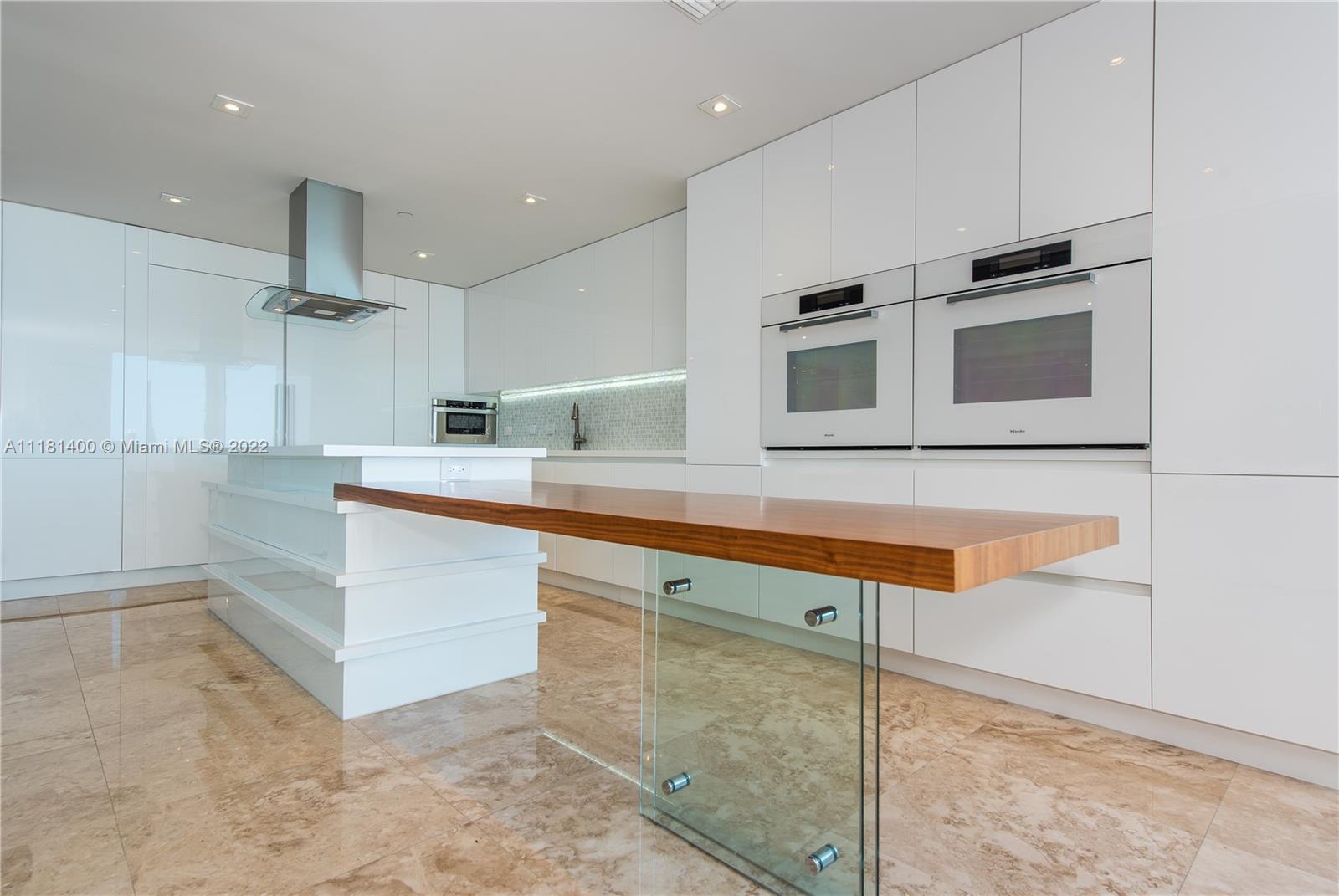 3201 NE 183rd St Unit: 2401