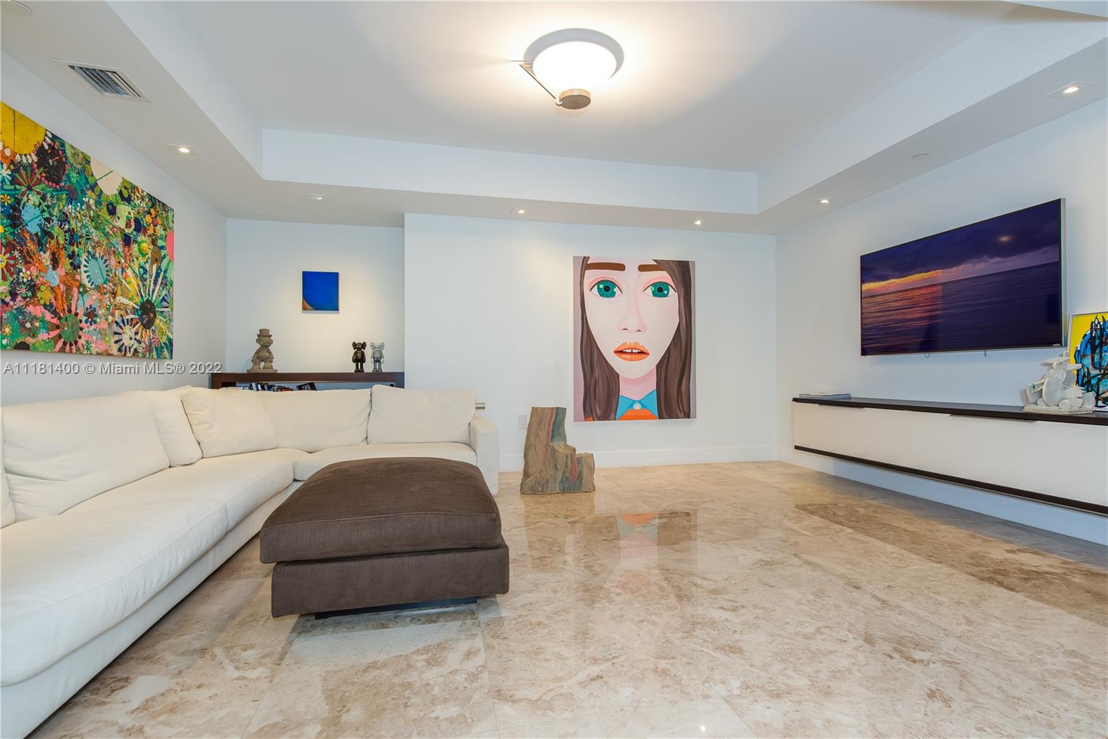 3201 NE 183rd St Unit: 2401