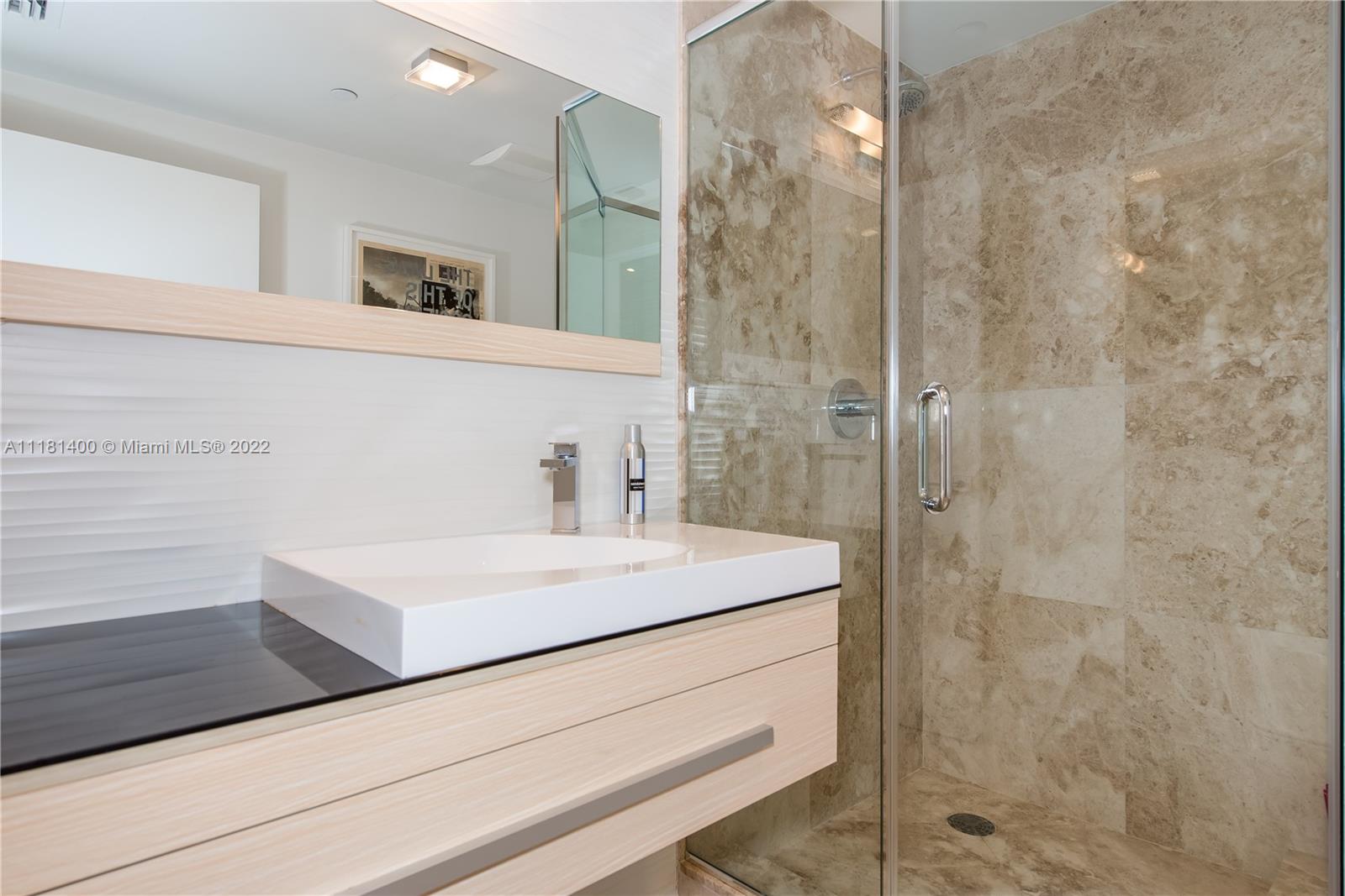 3201 NE 183rd St Unit: 2401