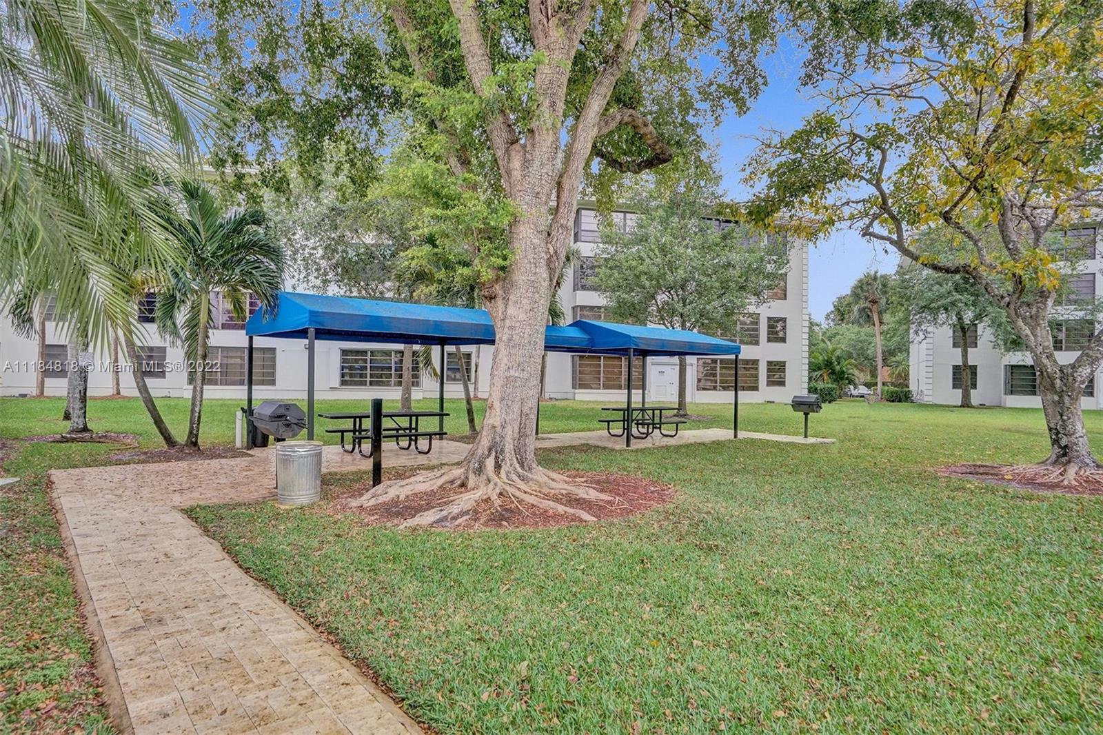 1719 Whitehall Dr Unit: 103