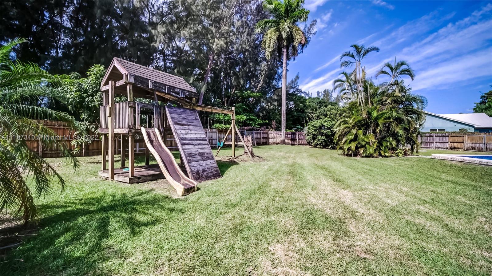 2130 SW 51st Ter