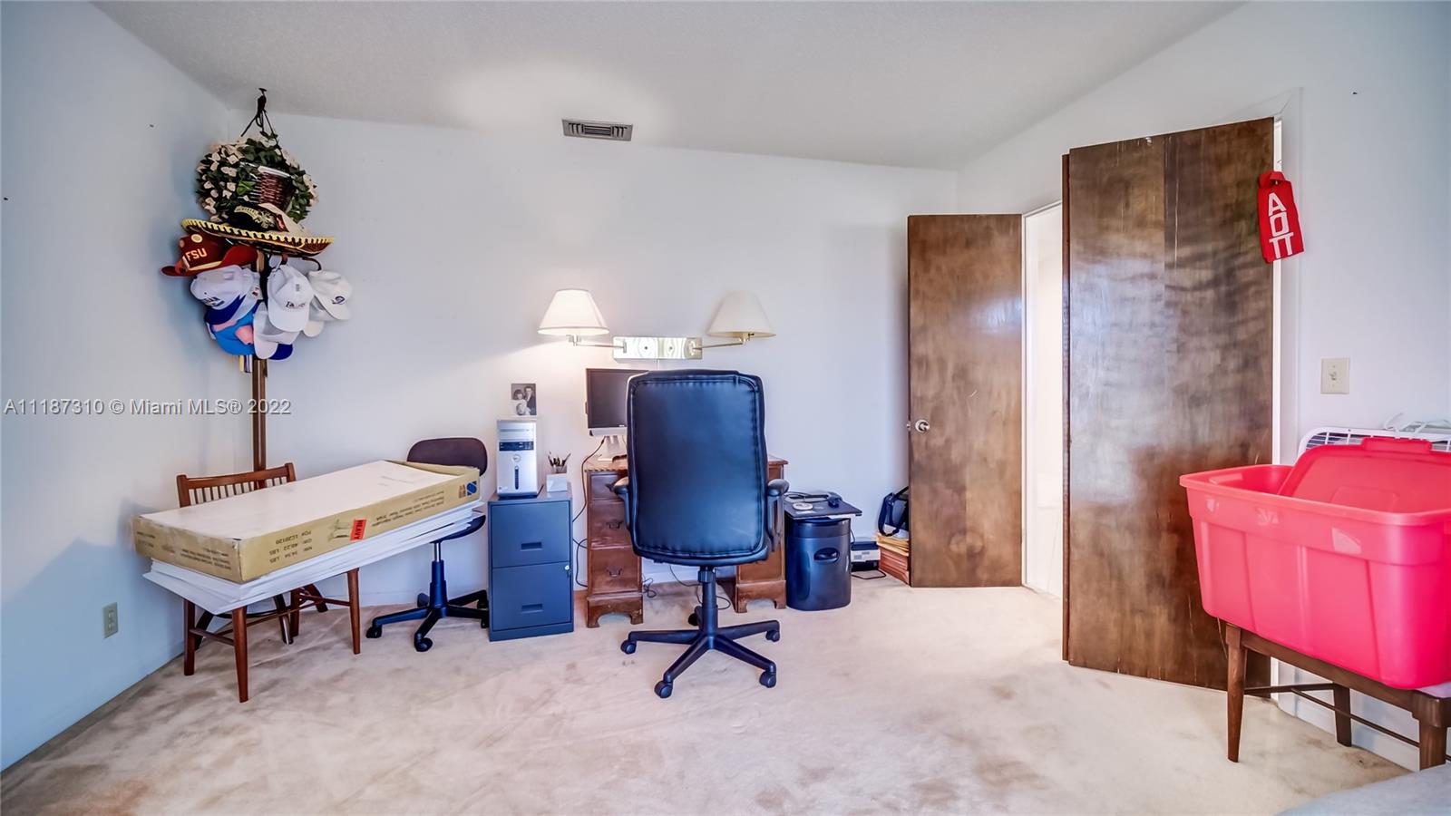 2130 SW 51st Ter