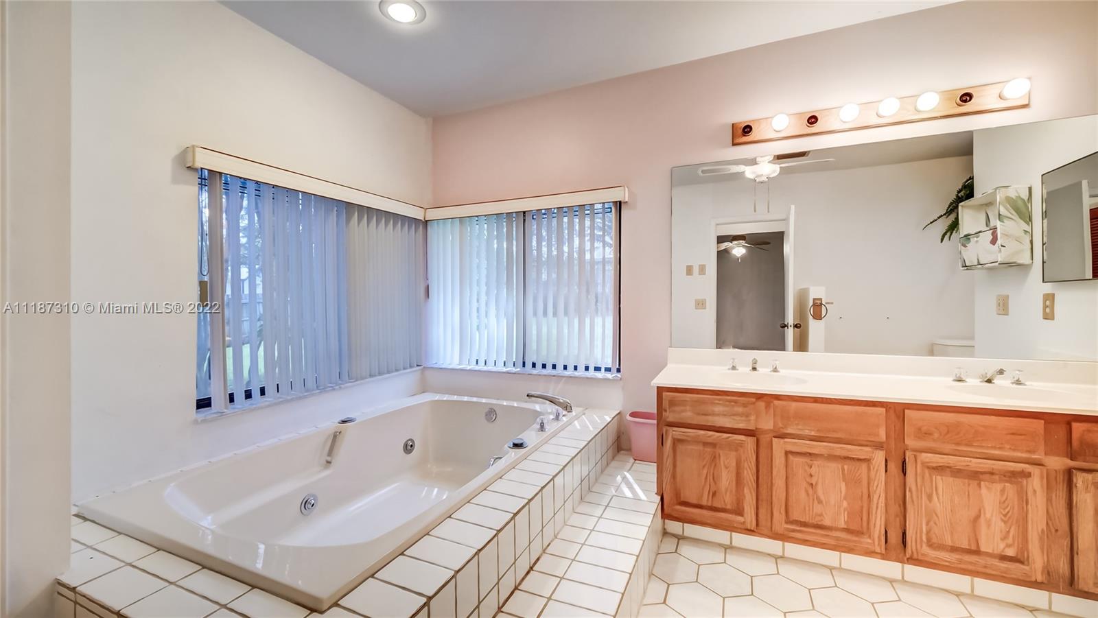2130 SW 51st Ter