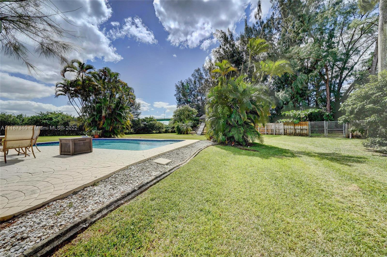 2130 SW 51st Ter