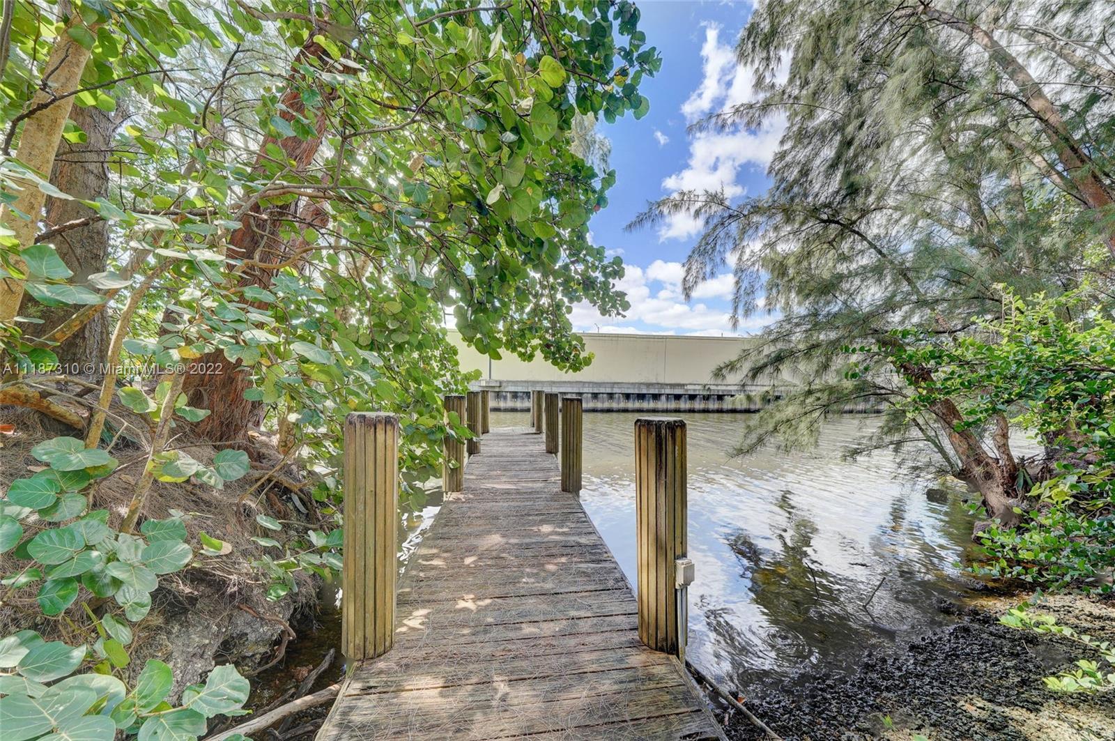 2130 SW 51st Ter