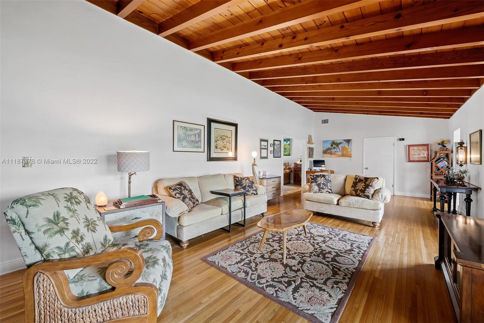 3437 Buchanan St