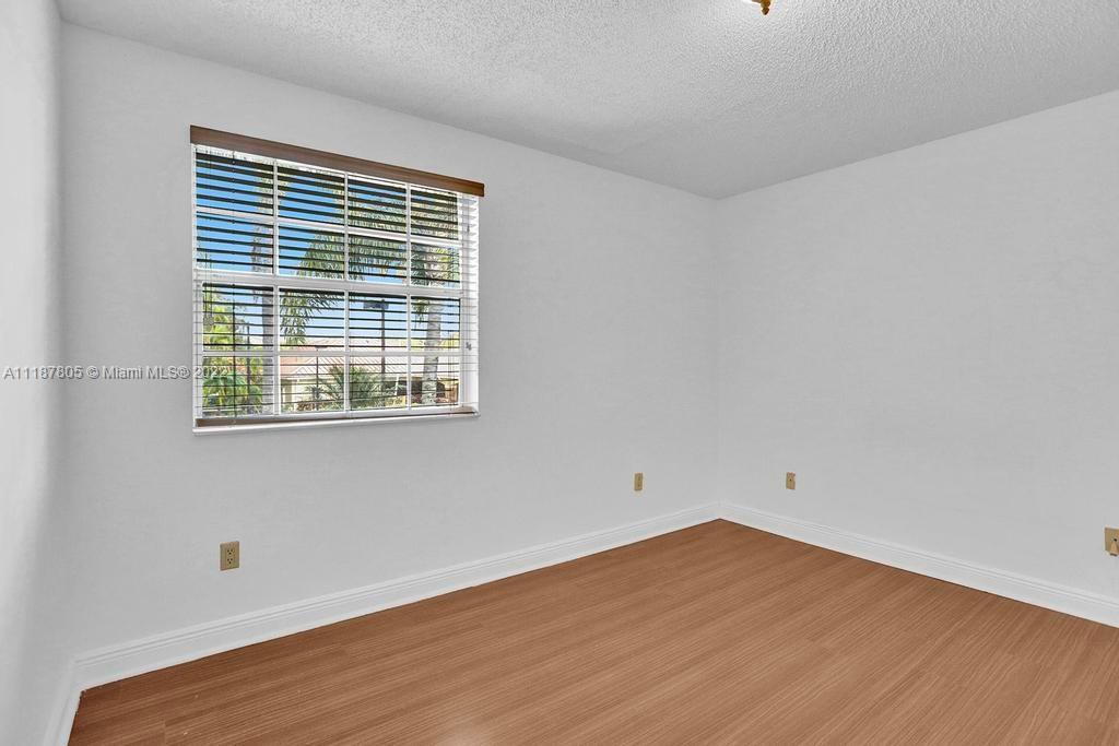 18312 NW 68th Ave Unit: J