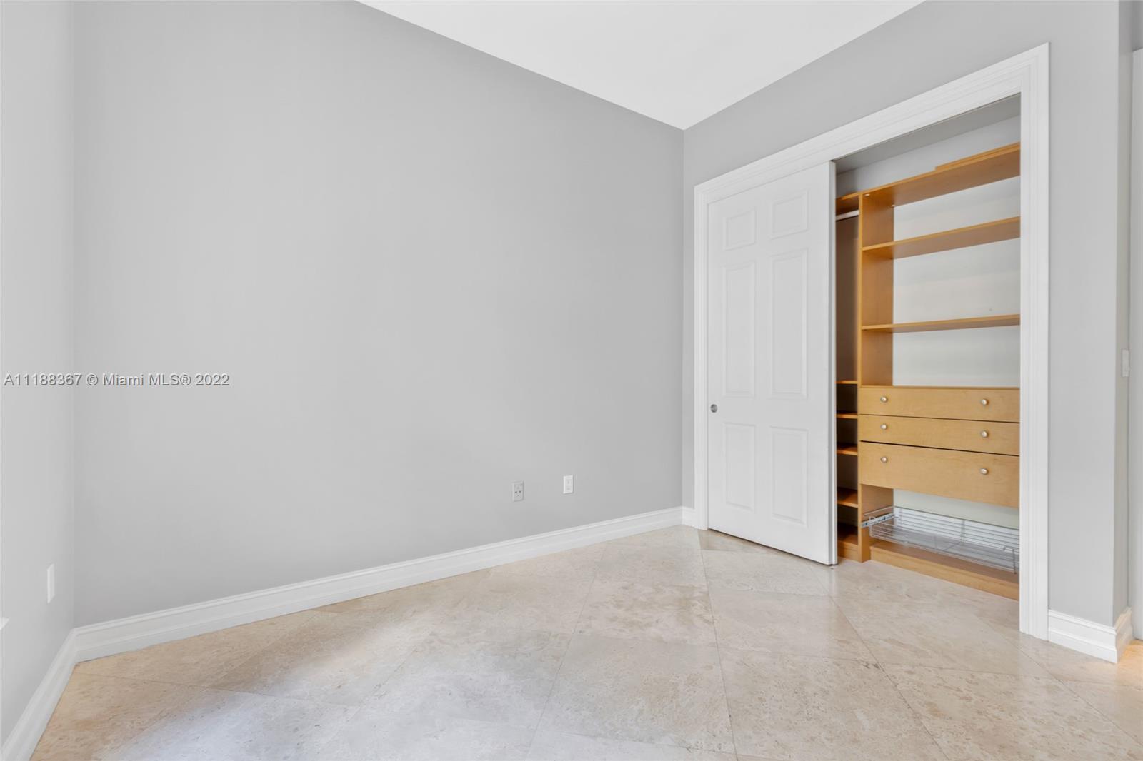 1524 NE 17th Ave