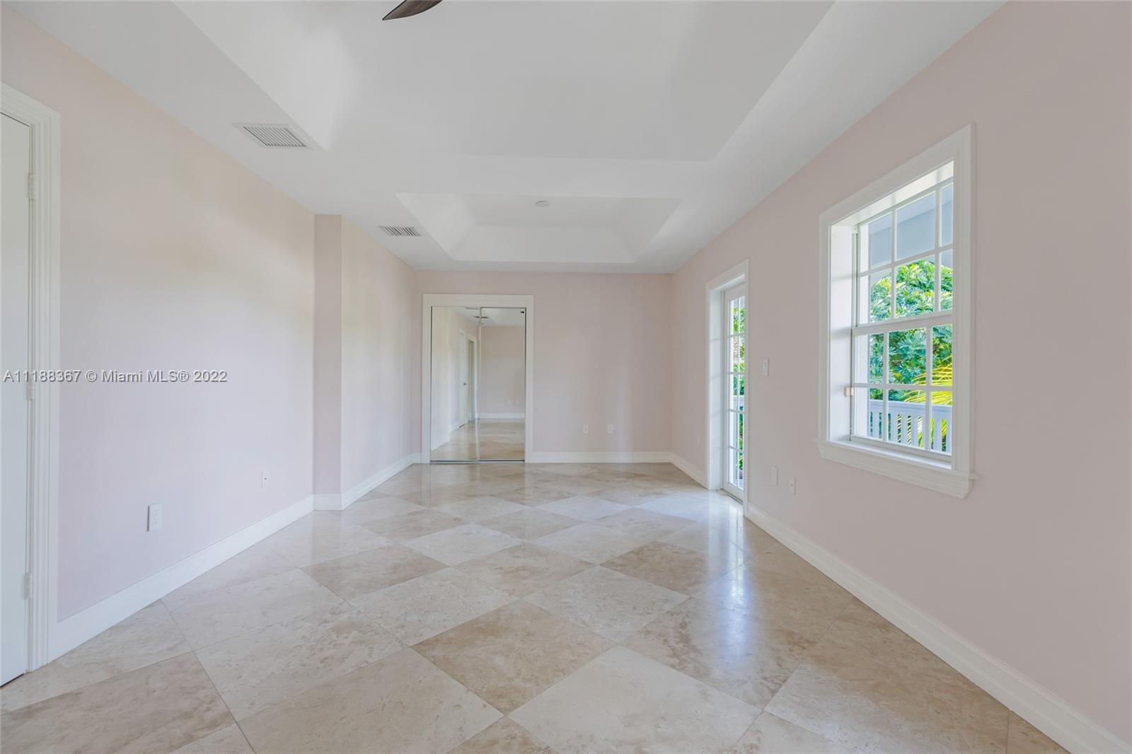 1524 NE 17th Ave