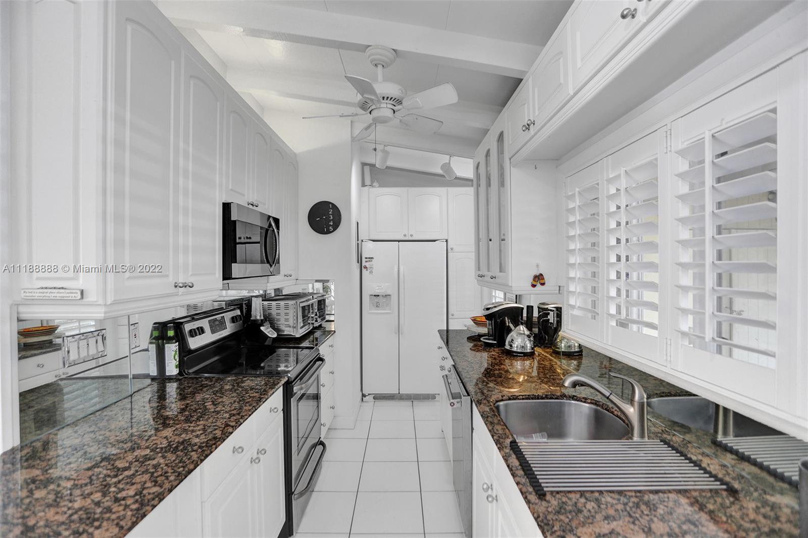2465 Bimini Ln