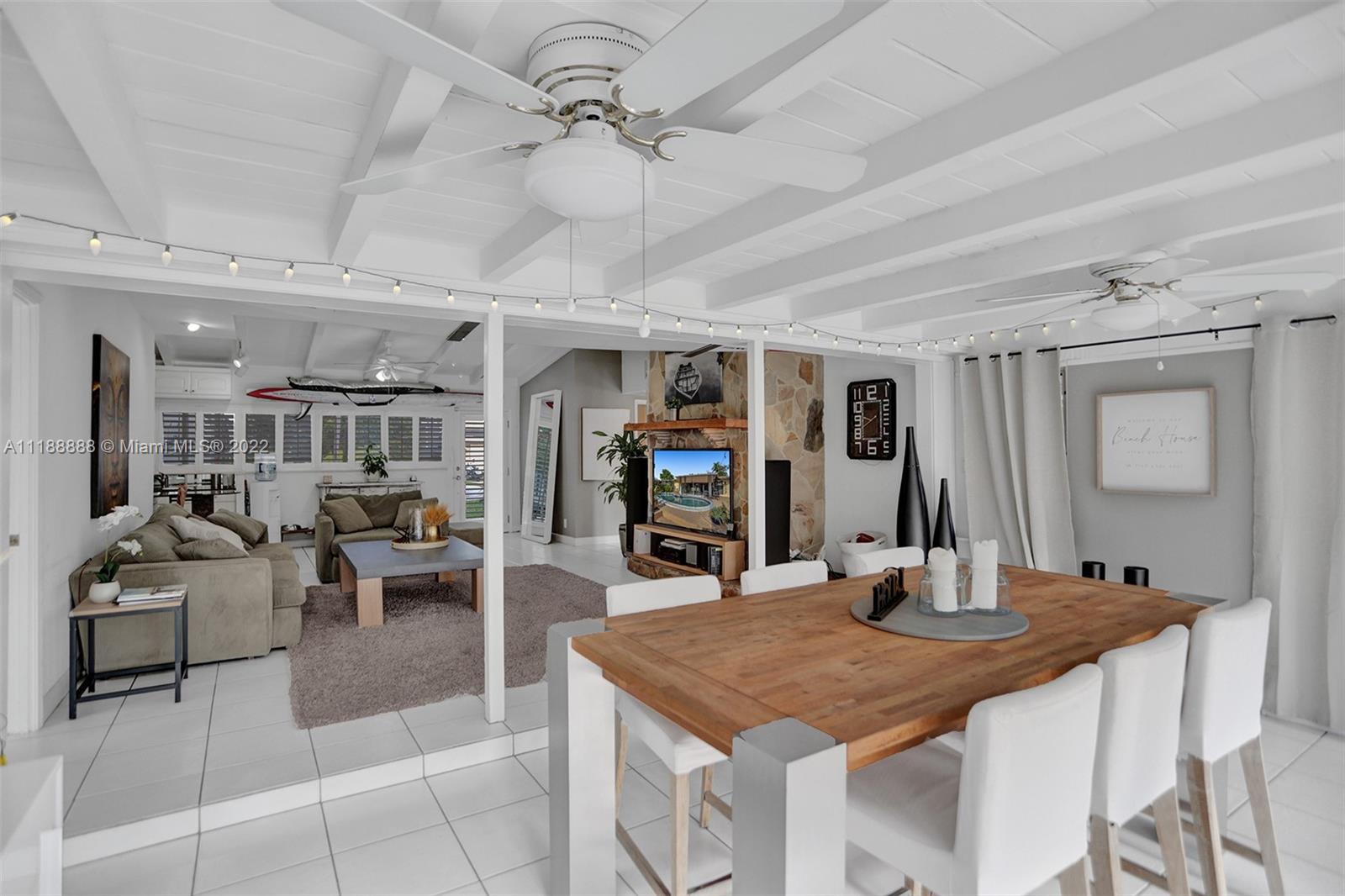 2465 Bimini Ln