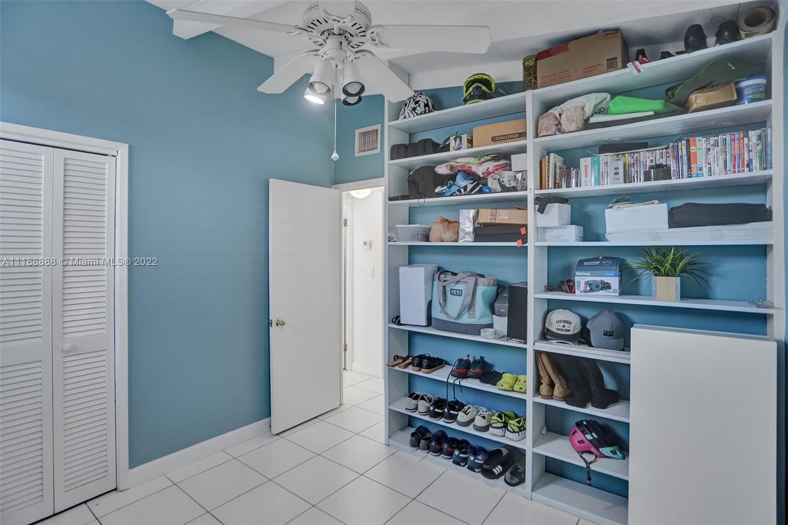 2465 Bimini Ln