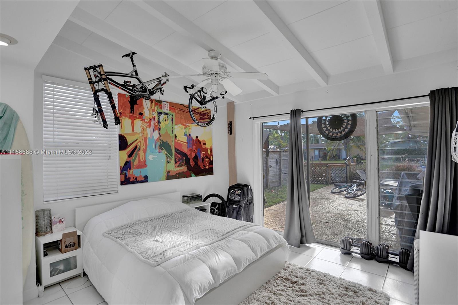 2465 Bimini Ln