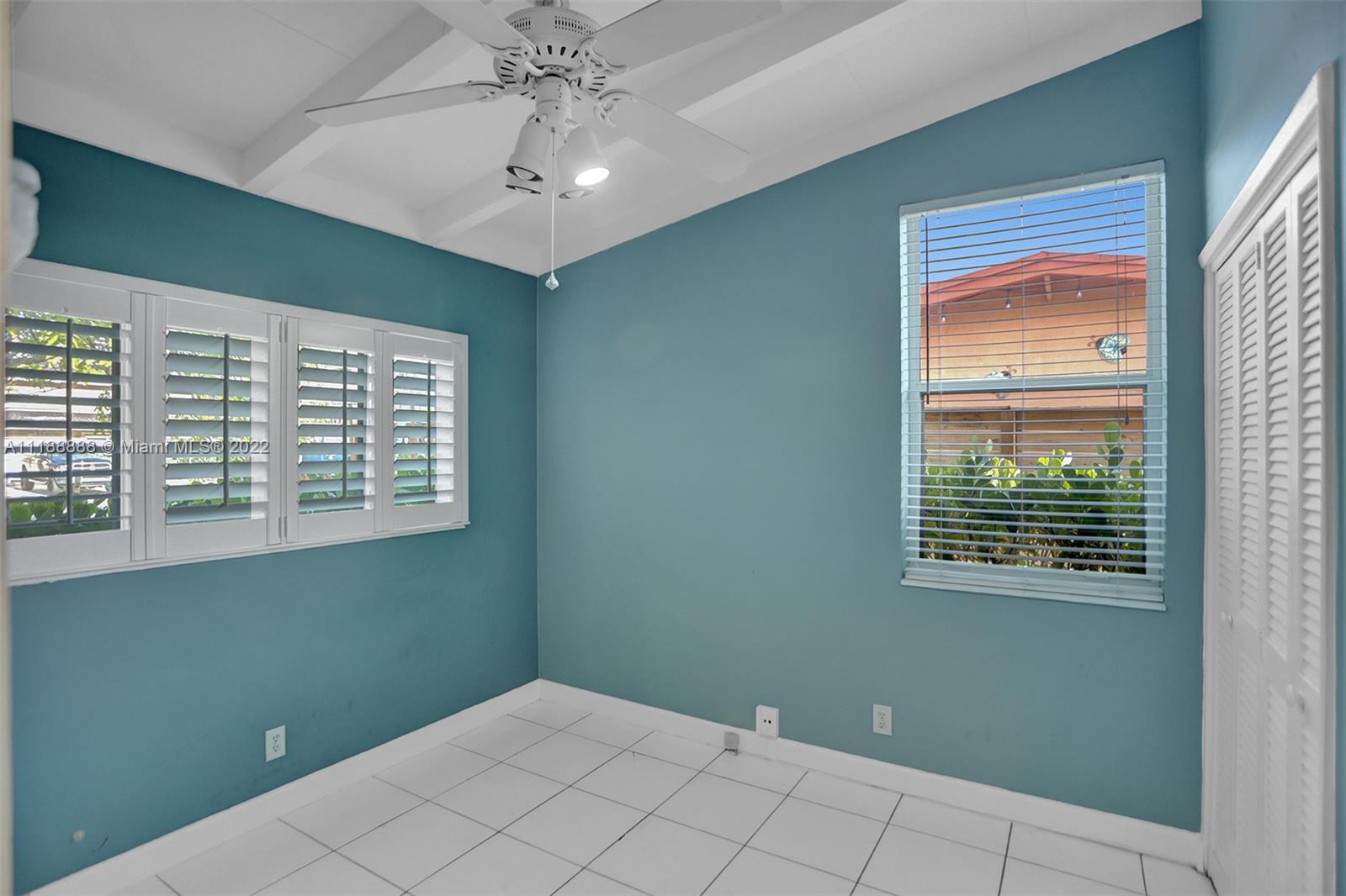 2465 Bimini Ln