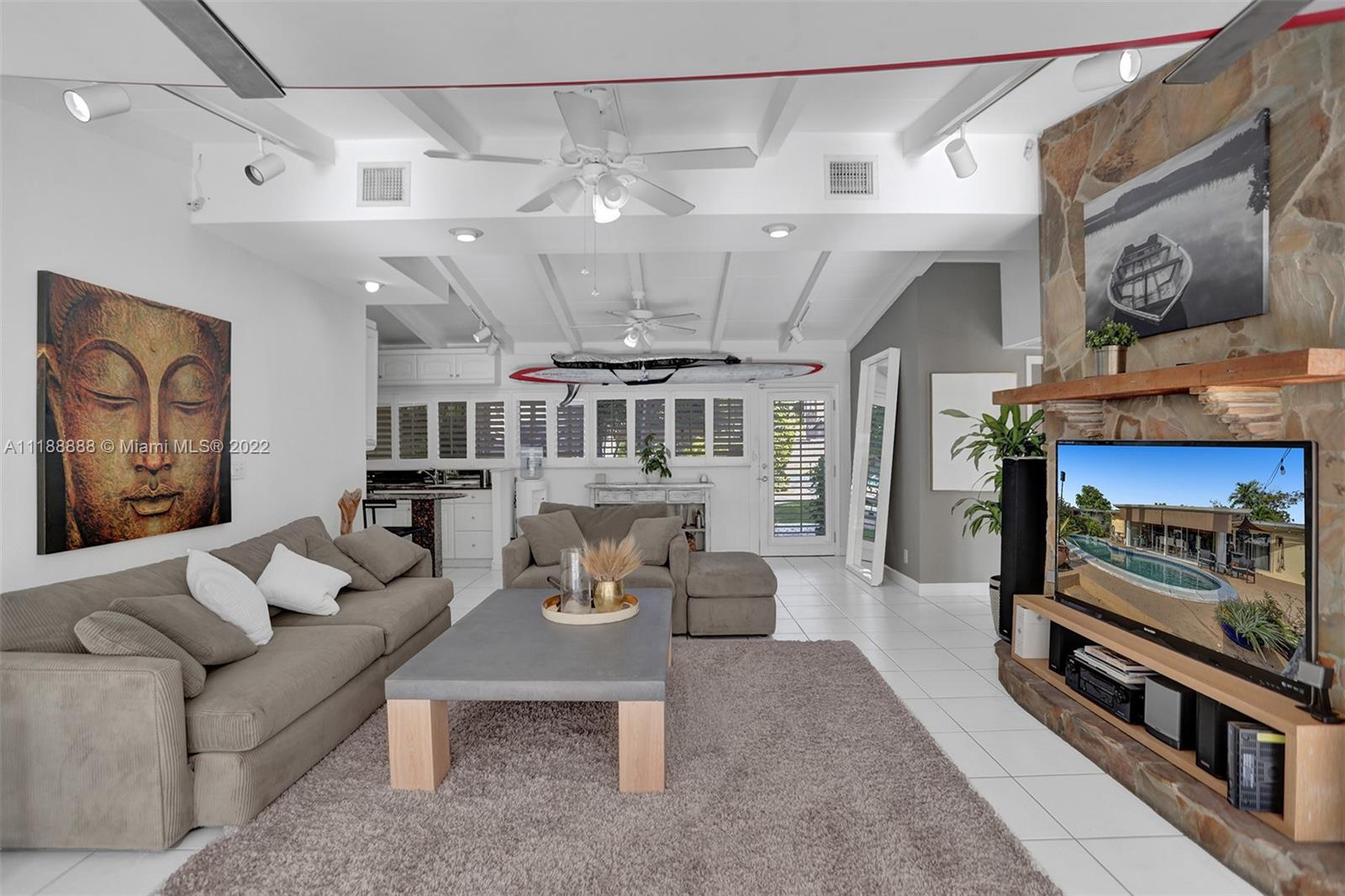 2465 Bimini Ln
