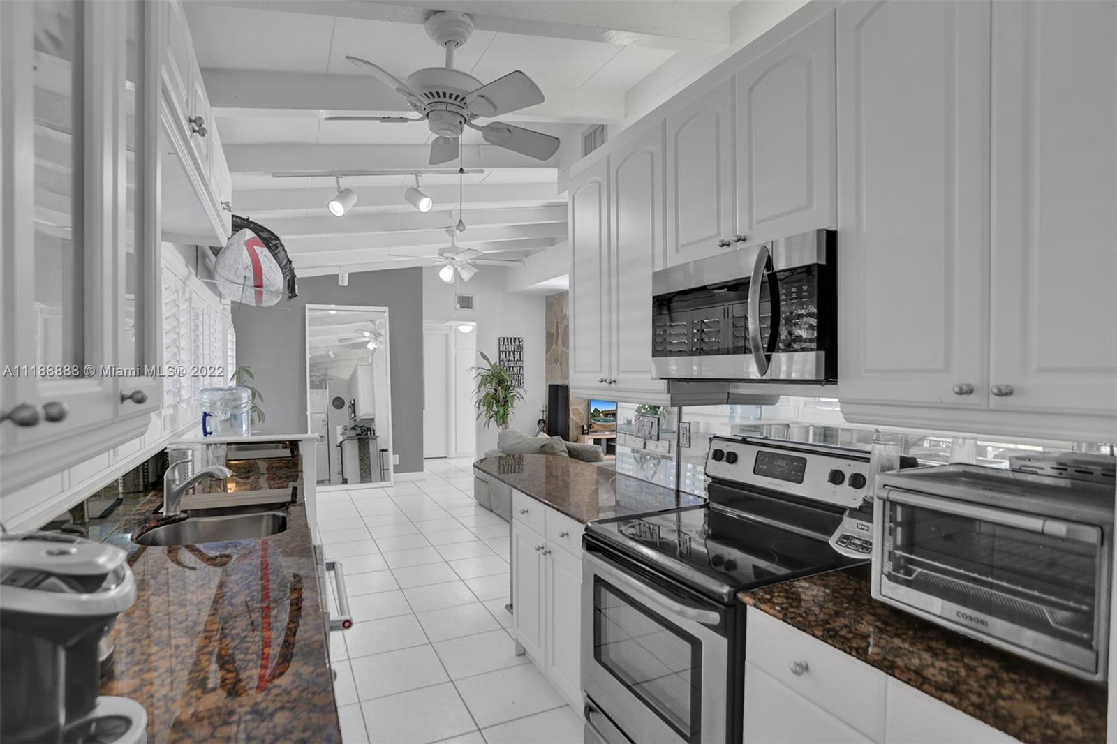 2465 Bimini Ln