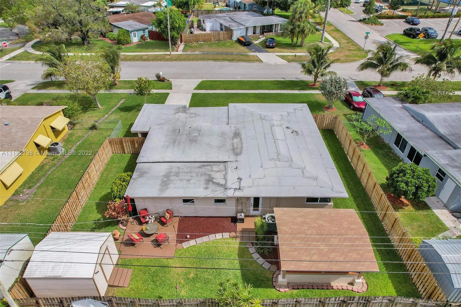 6216 NW 10th St