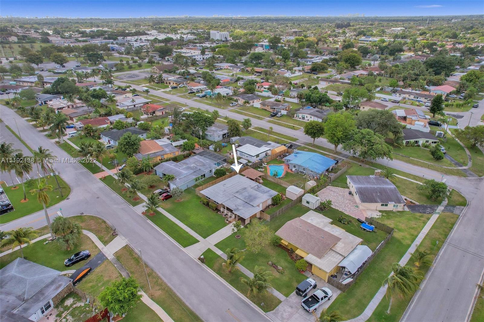 6216 NW 10th St