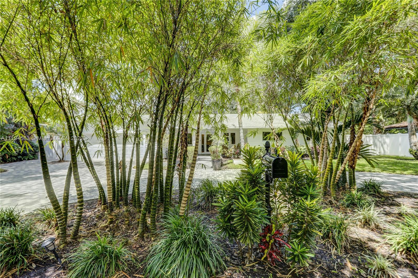 2411 SW 29th Way