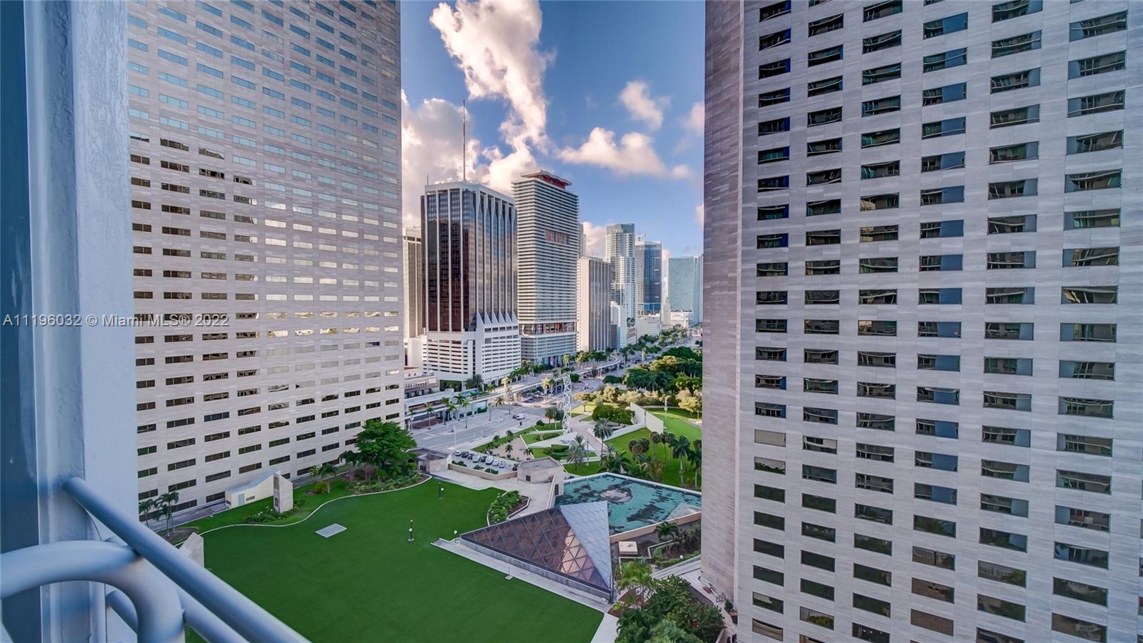 335 S Biscayne Blvd Unit: 2004