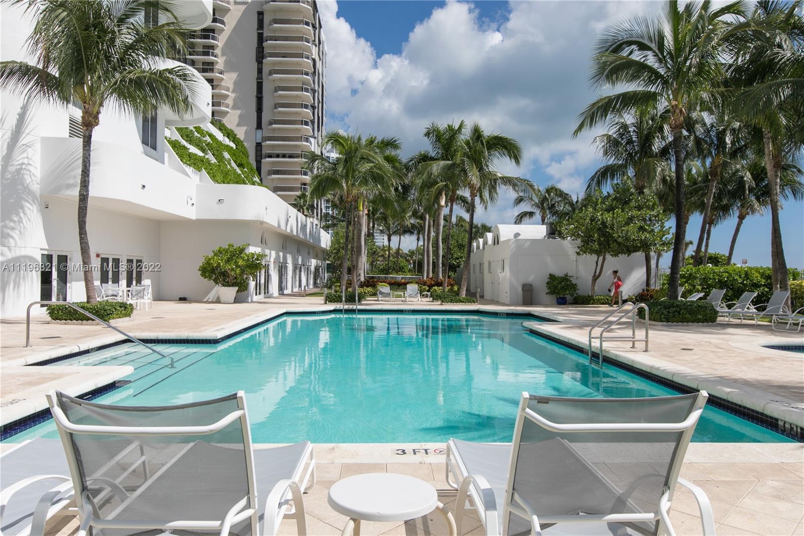 6365 Collins Ave Unit: 4102