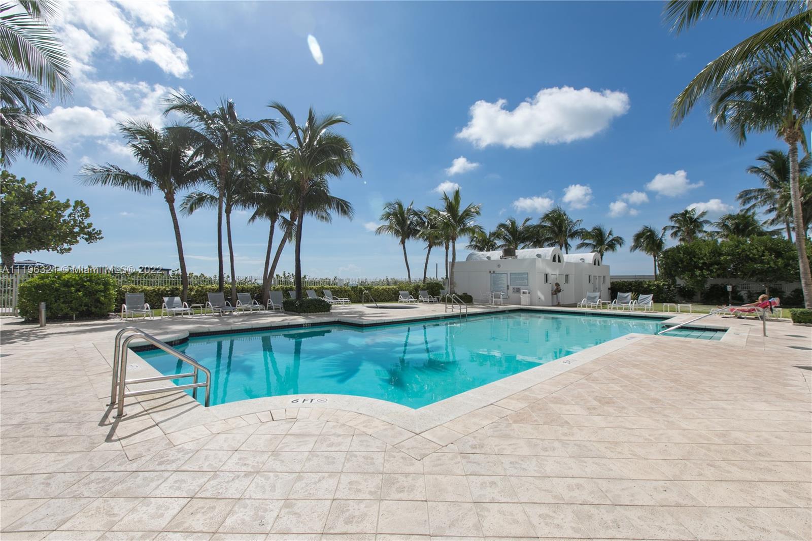 6365 Collins Ave Unit: 4102