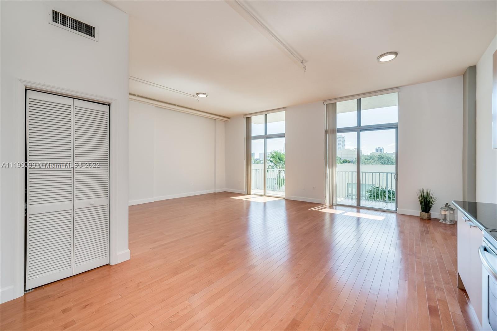 2100 Van Buren St Unit: 309