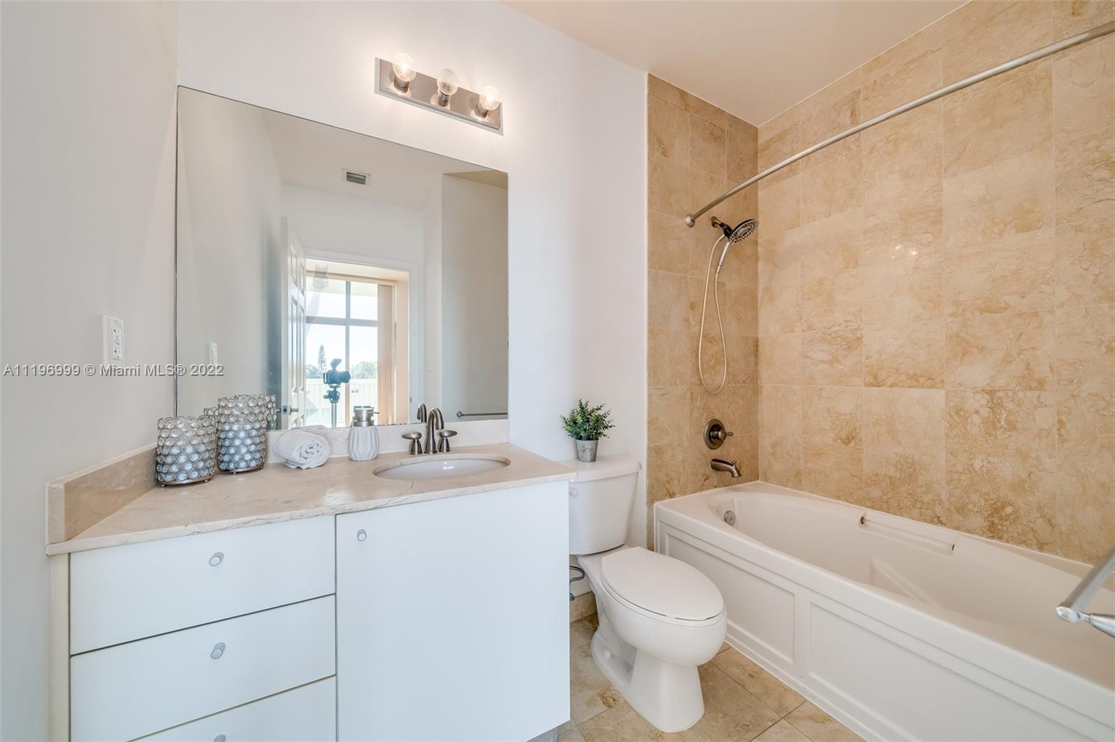 2100 Van Buren St Unit: 309