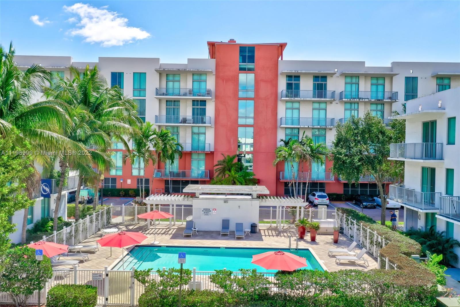2100 Van Buren St Unit: 309