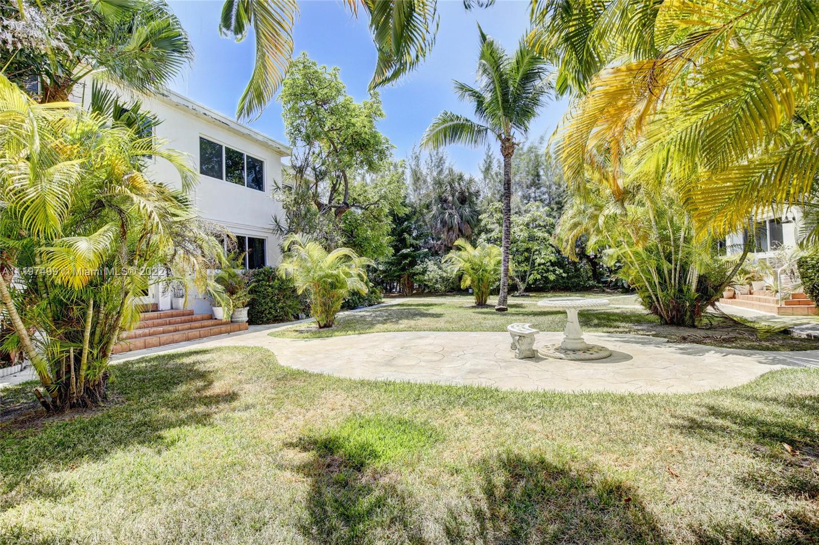 10072 E Bay Harbor Dr Unit: 72C
