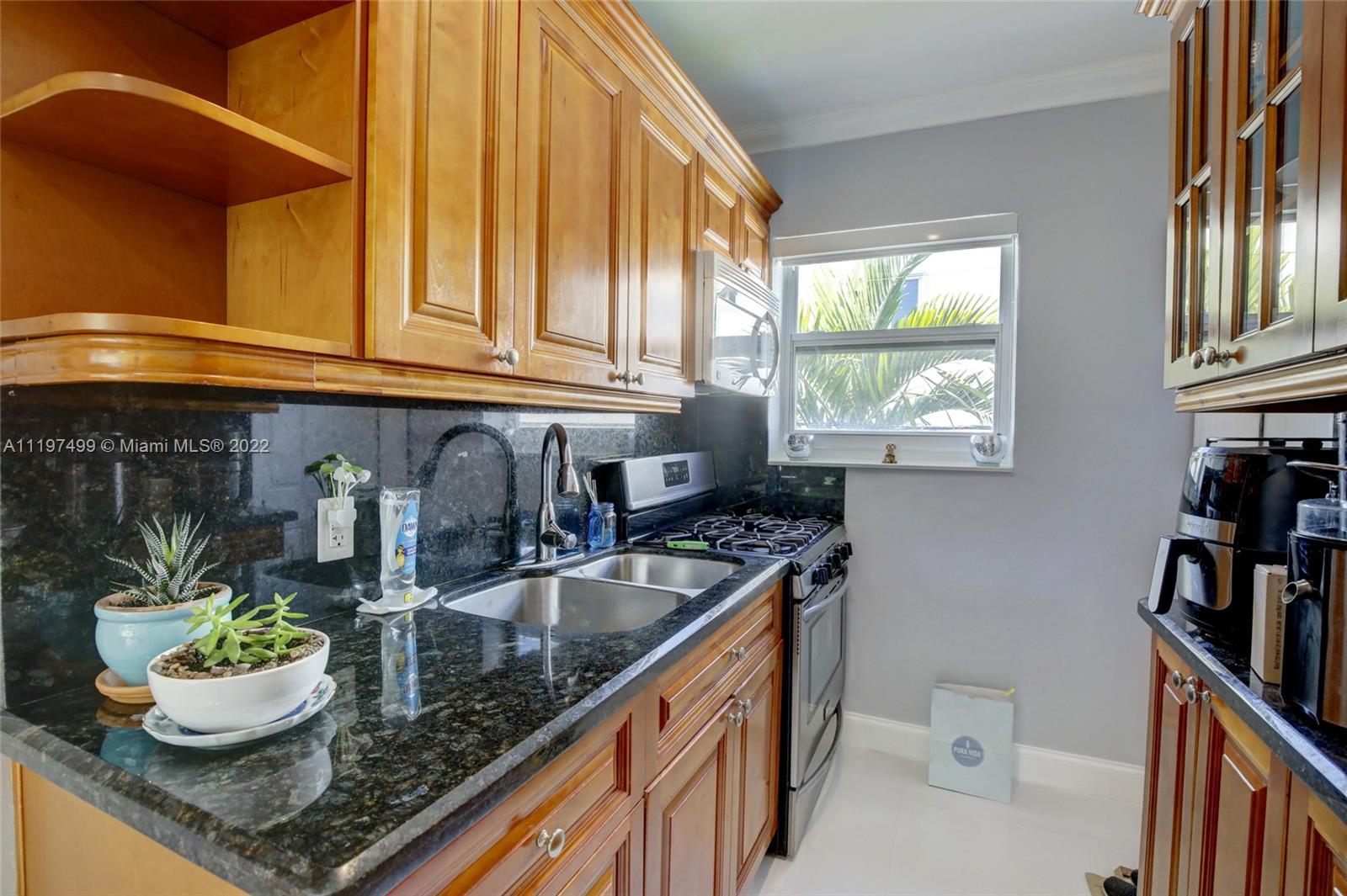 10072 E Bay Harbor Dr Unit: 72C