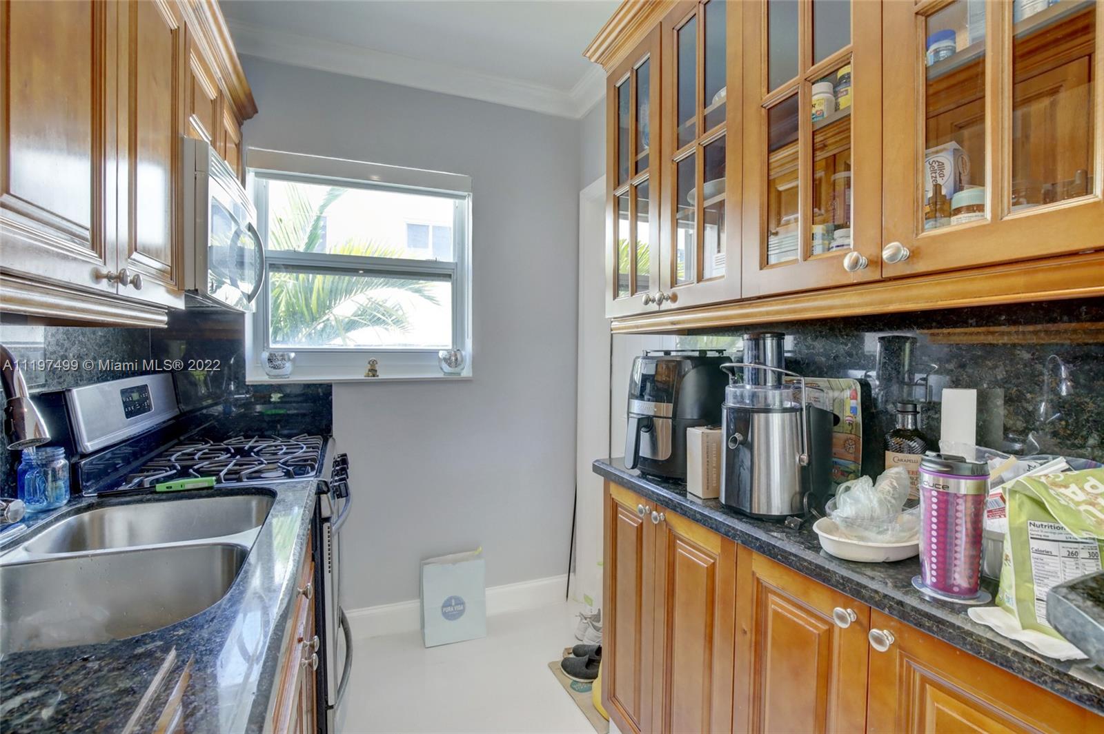 10072 E Bay Harbor Dr Unit: 72C