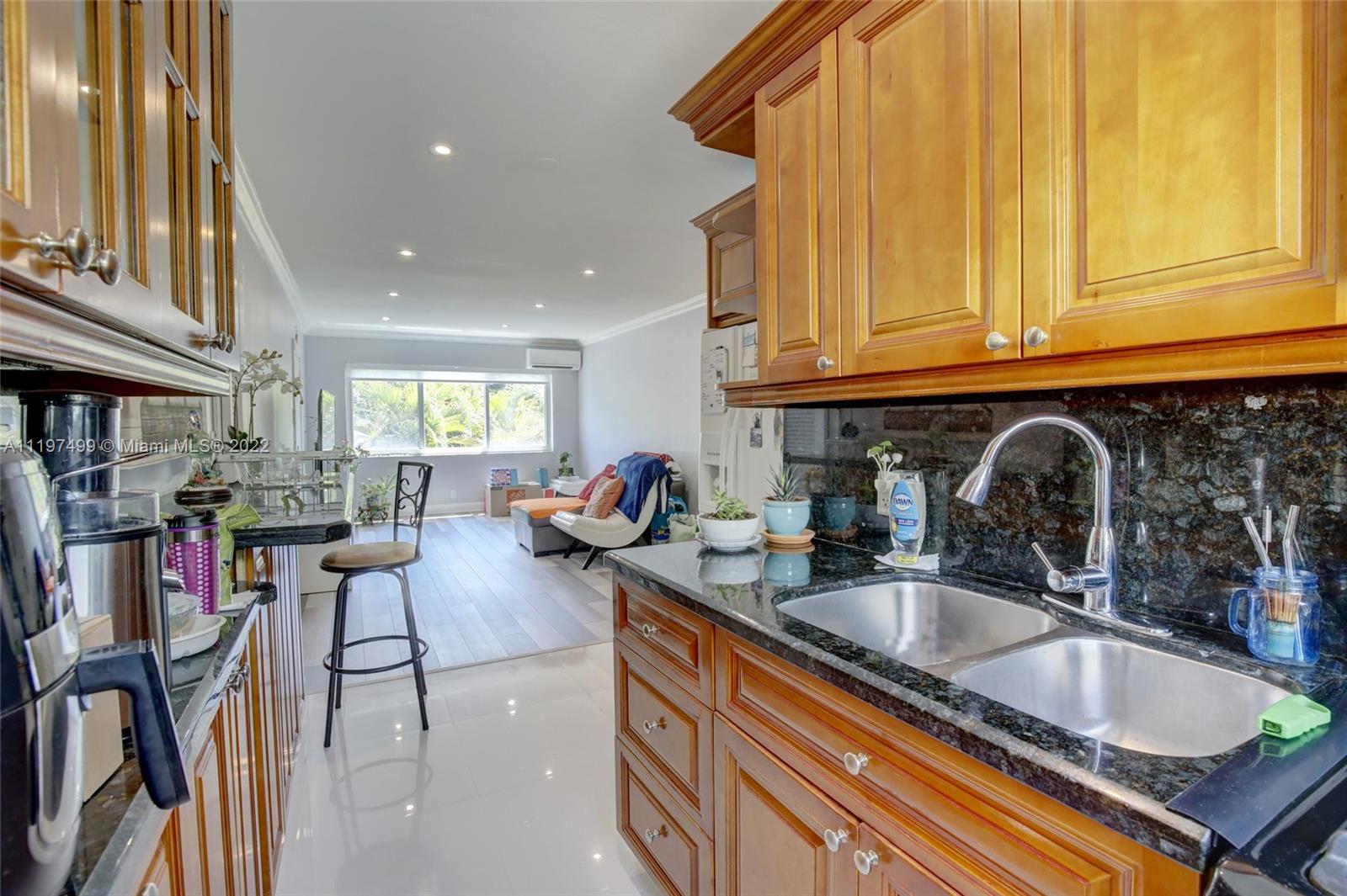 10072 E Bay Harbor Dr Unit: 72C