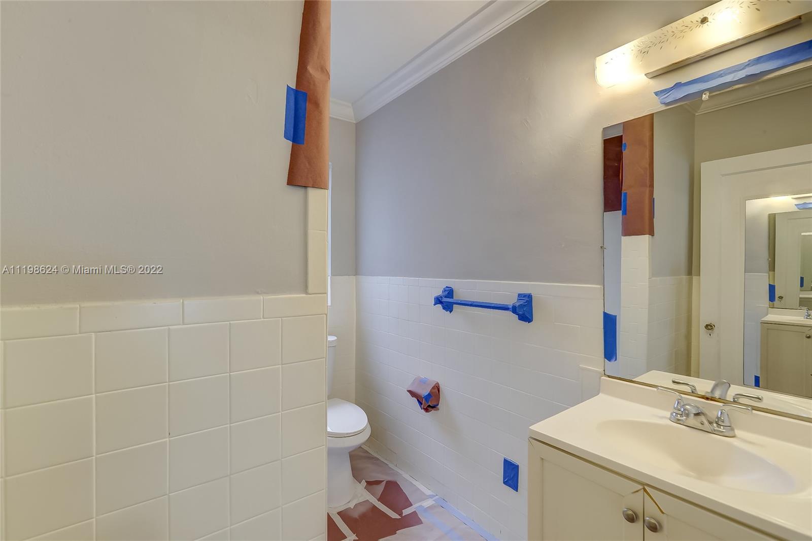 1633 NE 4th Pl Unit: 1