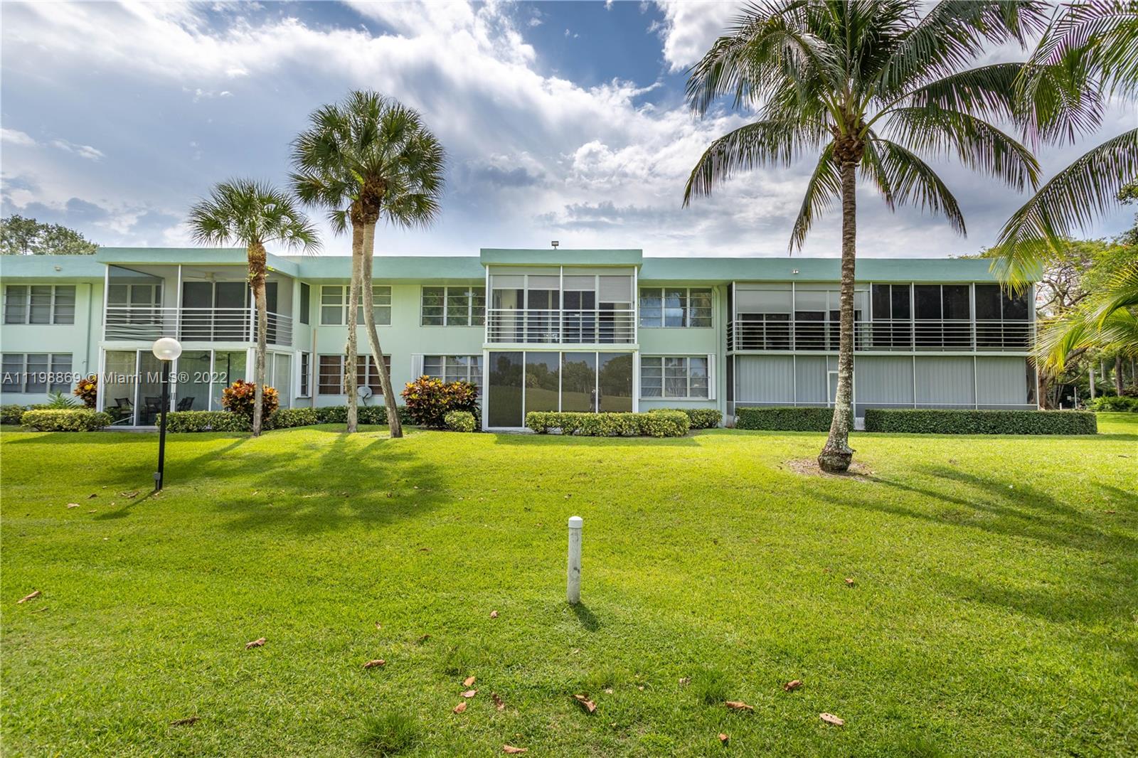 901 Cypress Grove Dr Unit: 205