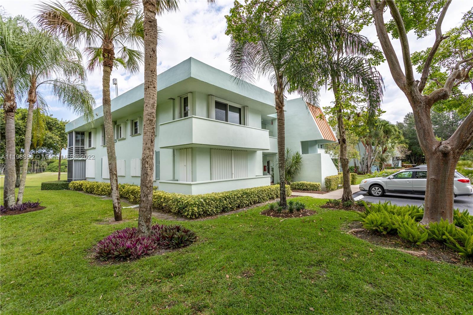 901 Cypress Grove Dr Unit: 205