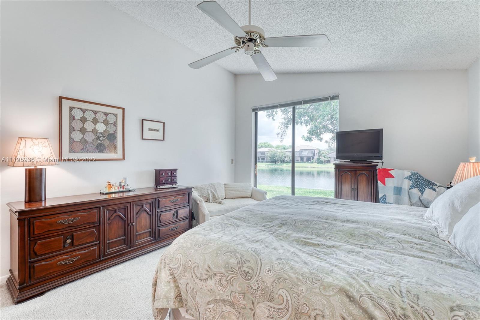 10370 NW 14th St