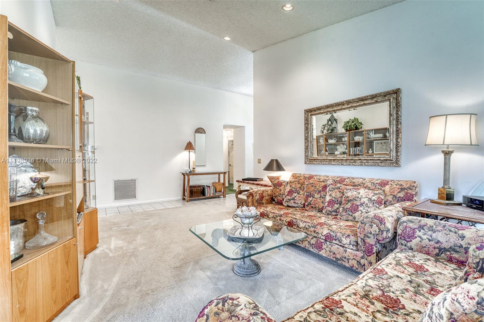 10370 NW 14th St