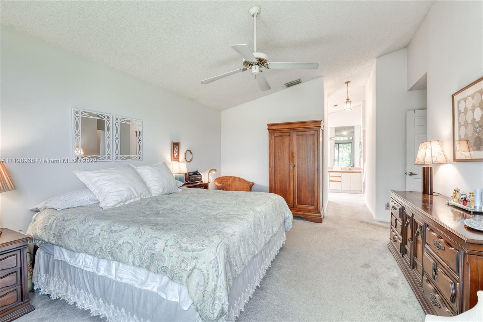 10370 NW 14th St