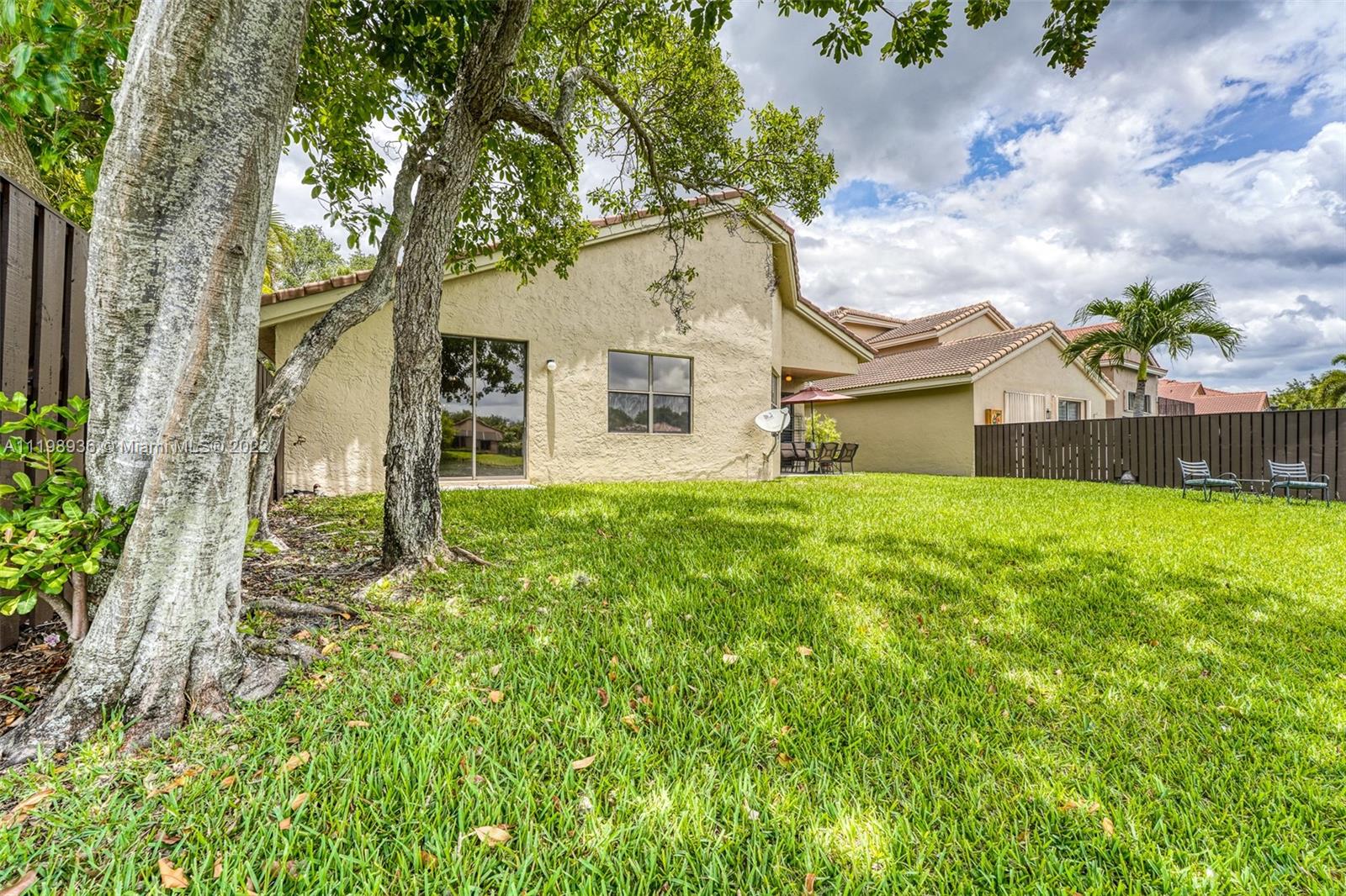 10370 NW 14th St
