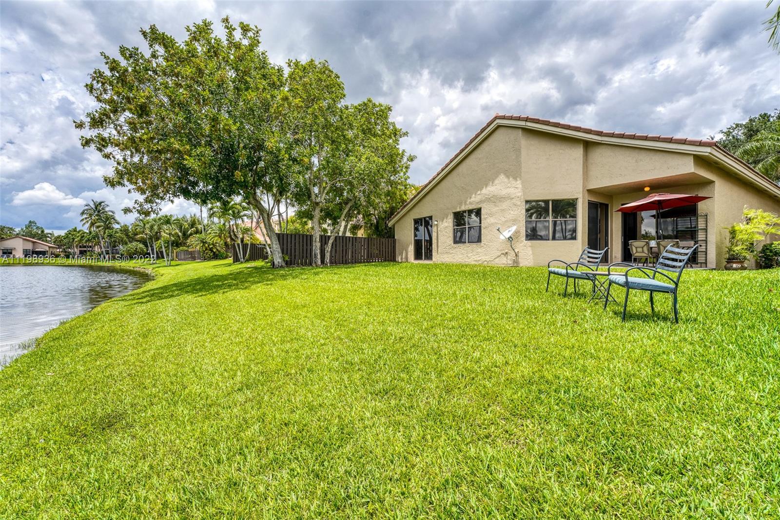 10370 NW 14th St