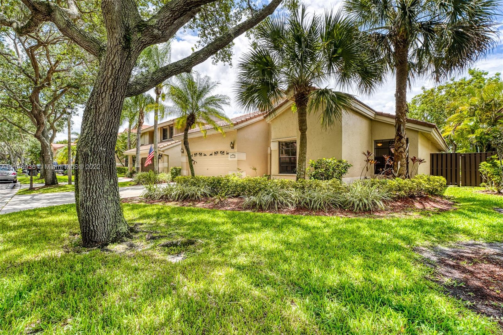10370 NW 14th St