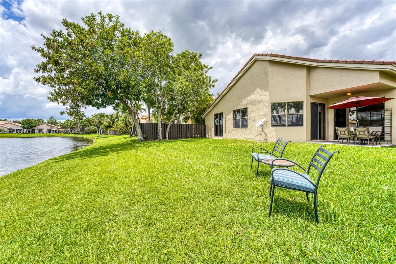 10370 NW 14th St
