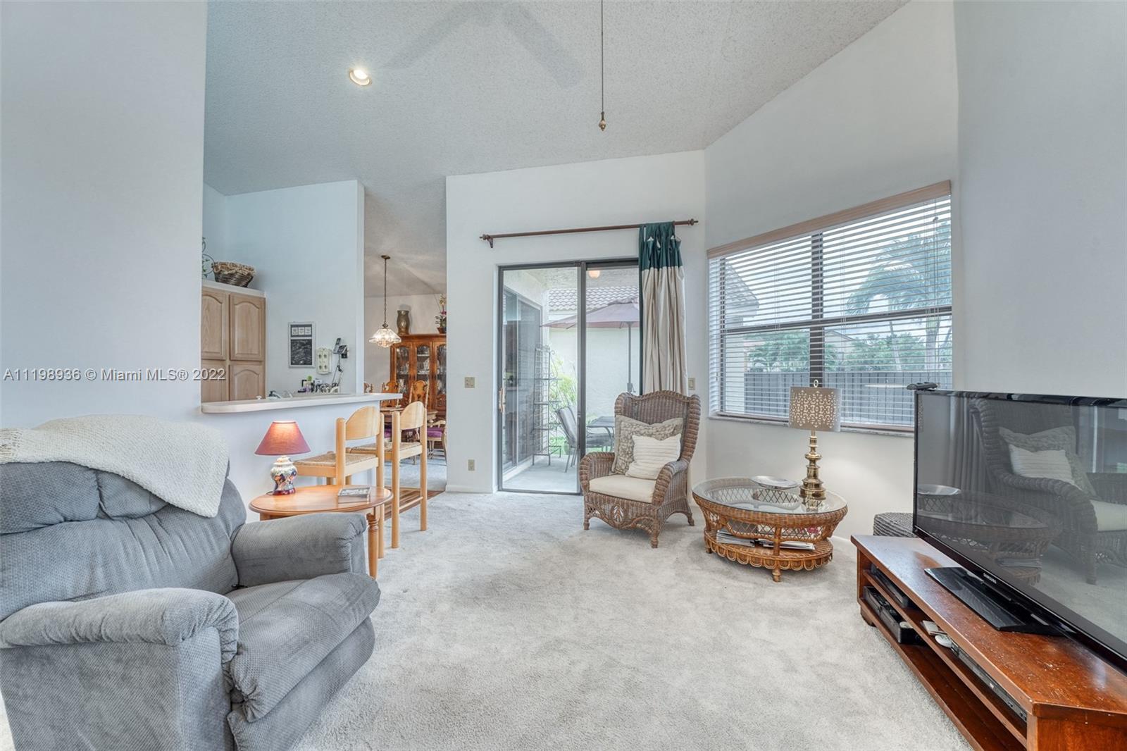 10370 NW 14th St
