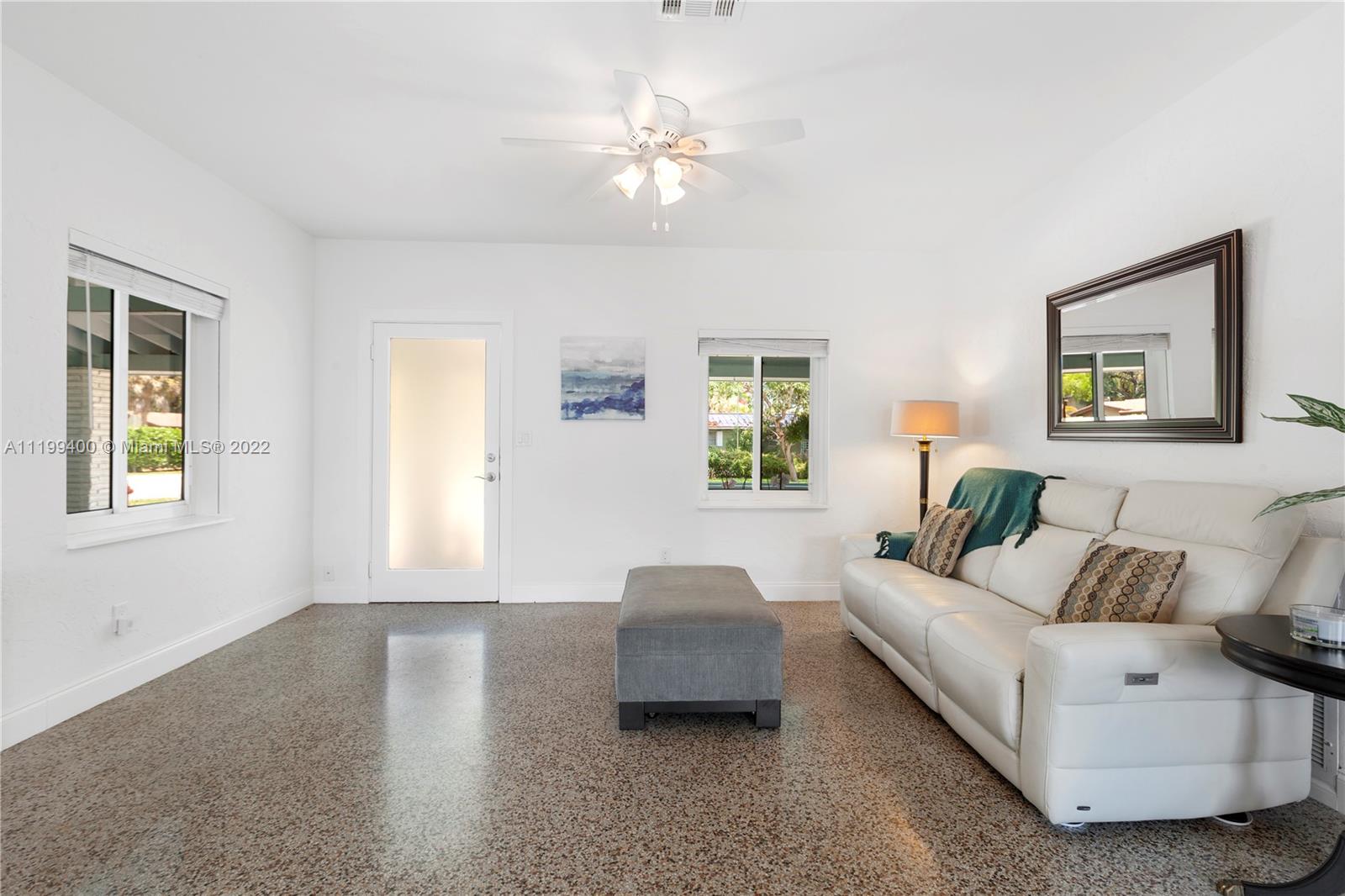 1223 SW 15th Ave